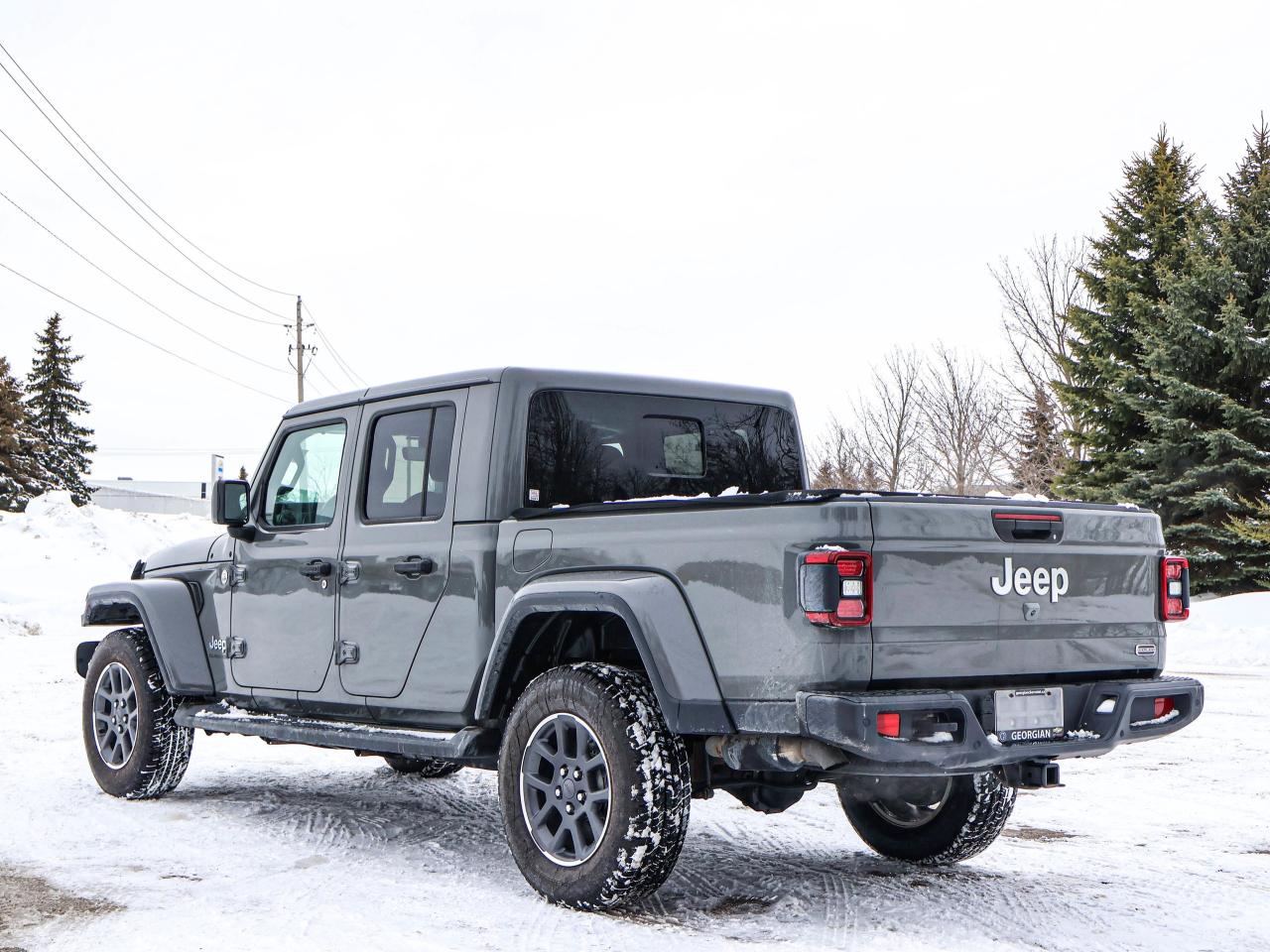 2020 Jeep Gladiator Overland Photo