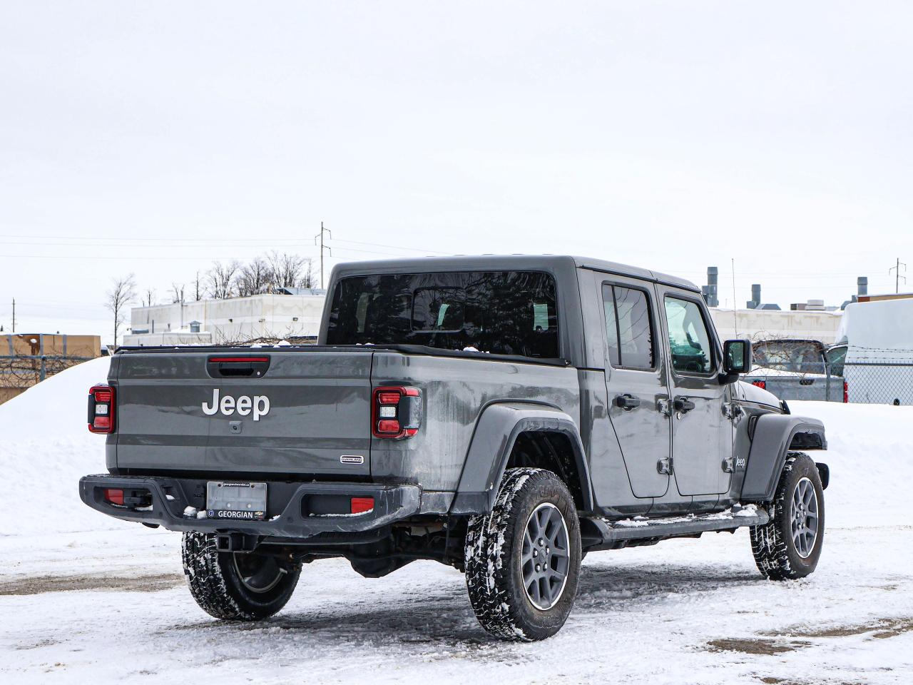 2020 Jeep Gladiator Overland Photo