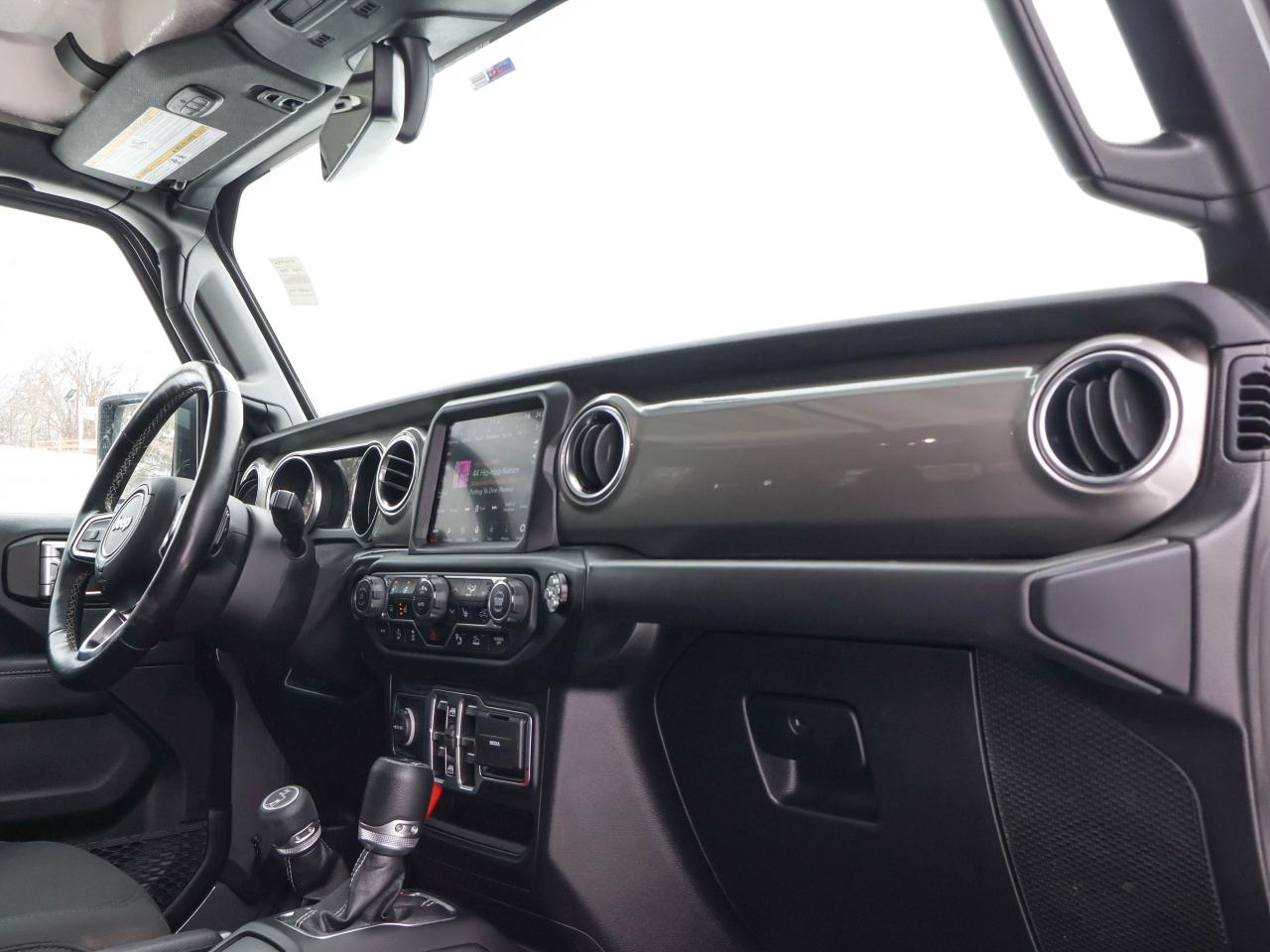 2020 Jeep Gladiator Overland Photo