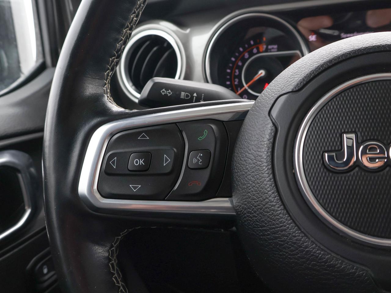 2020 Jeep Gladiator Overland Photo