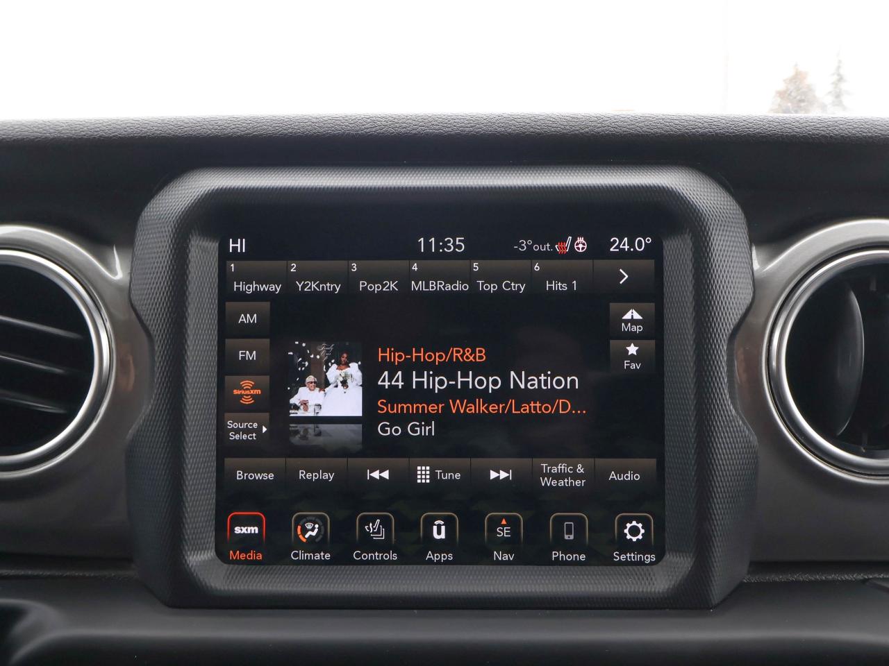 2020 Jeep Gladiator Overland Photo