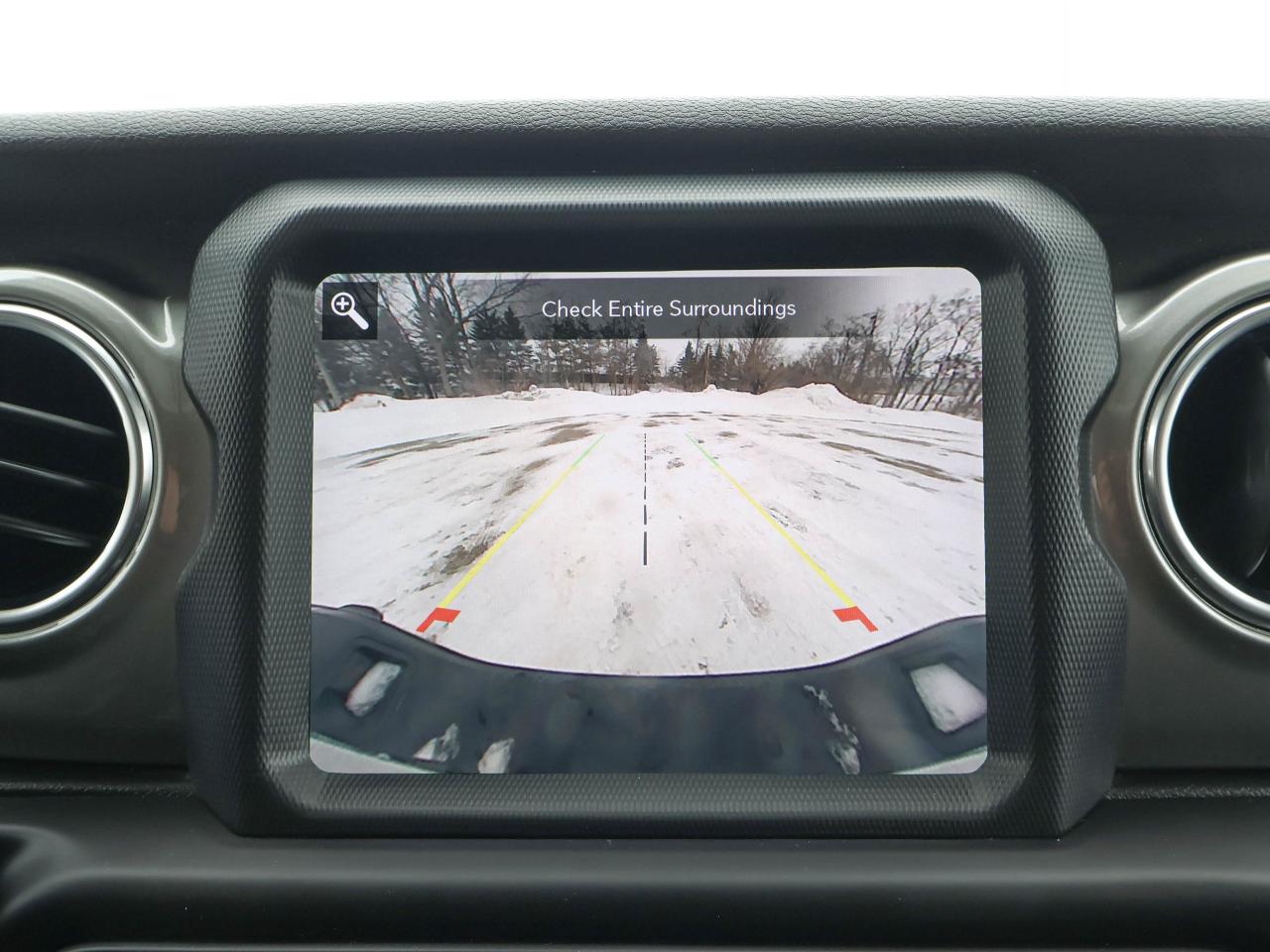 2020 Jeep Gladiator Overland Photo