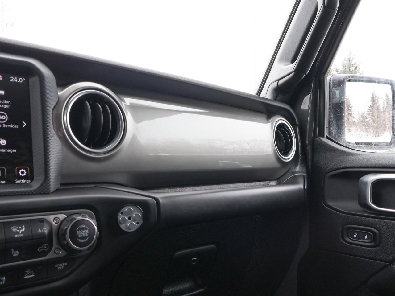 2020 Jeep Gladiator Overland Photo