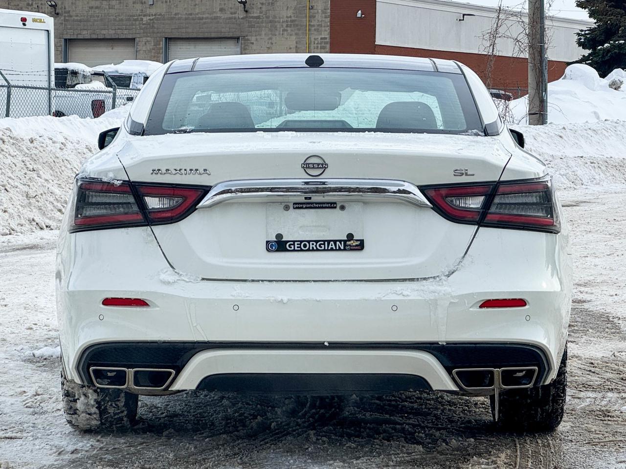 2023 Nissan Maxima SL Photo