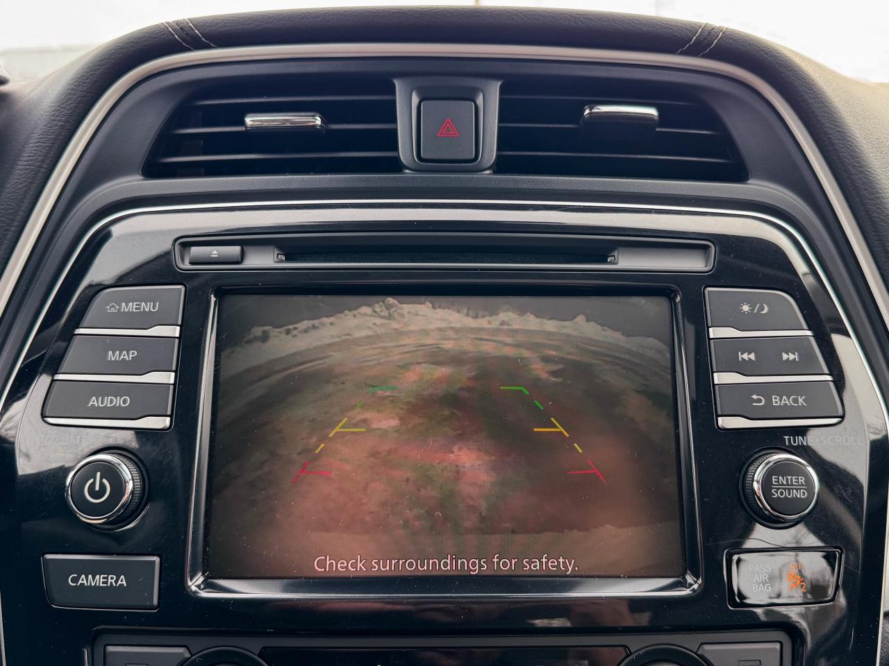 2023 Nissan Maxima SL Photo