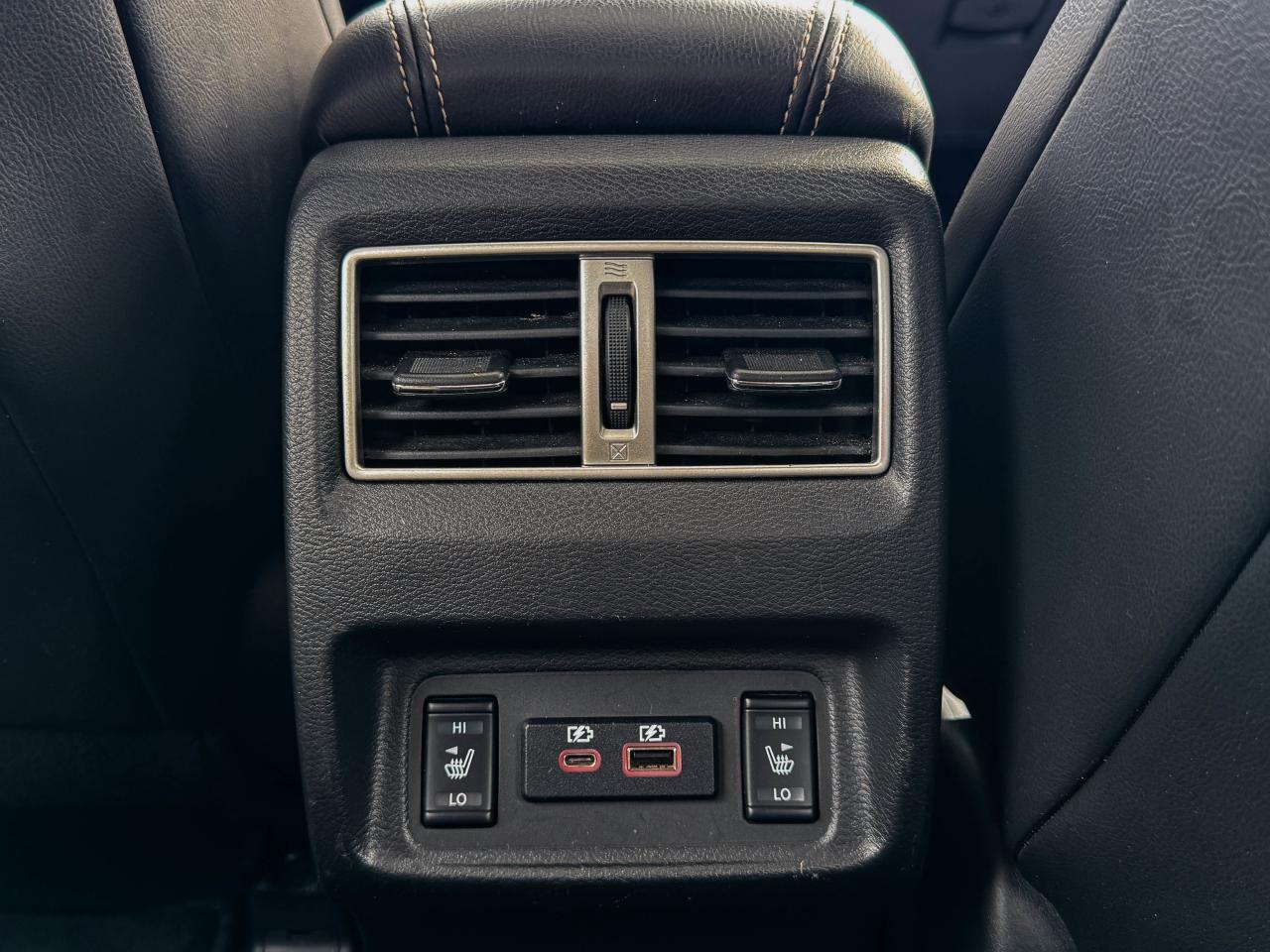 2023 Nissan Maxima SL Photo