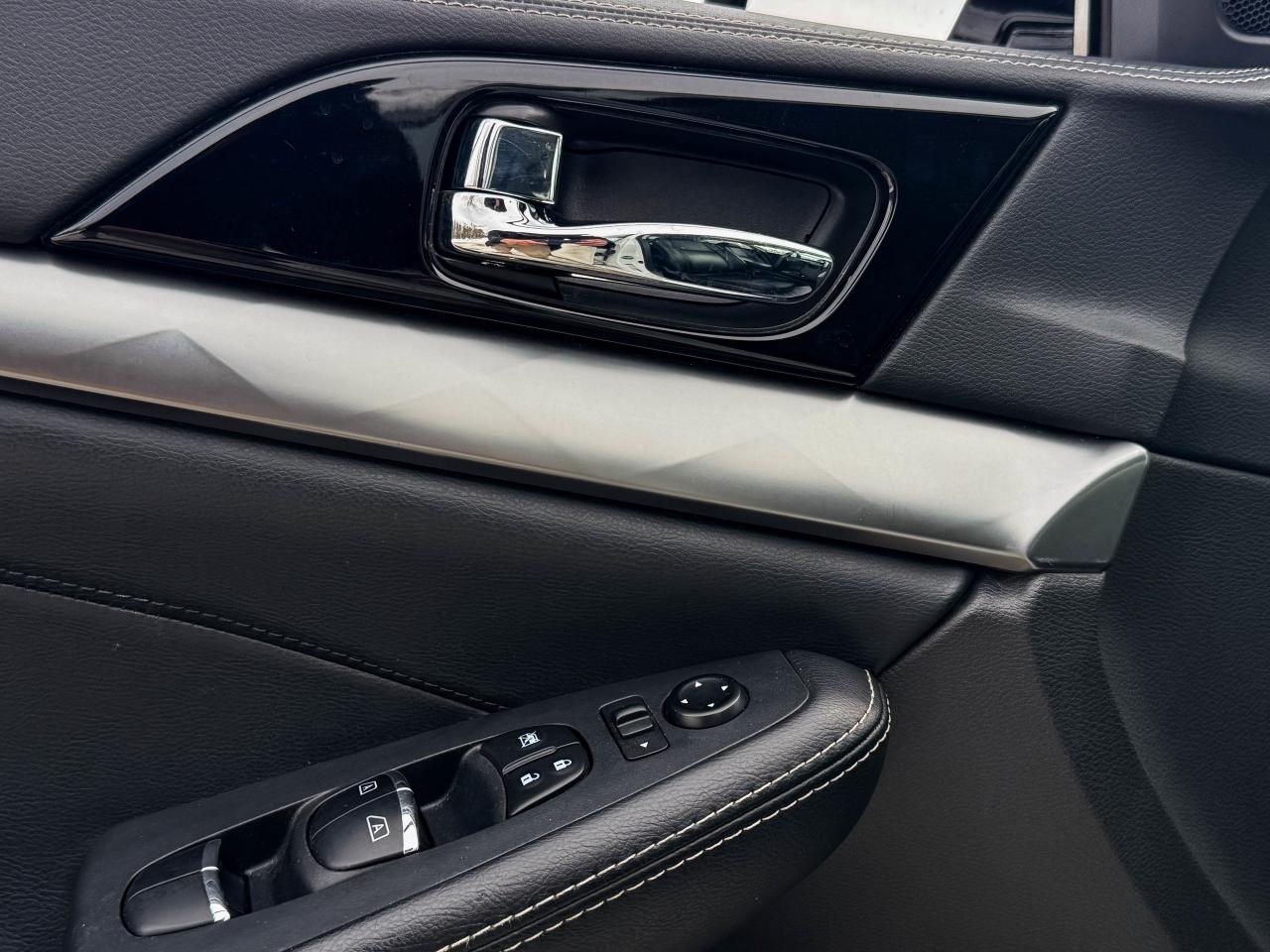 2023 Nissan Maxima SL Photo