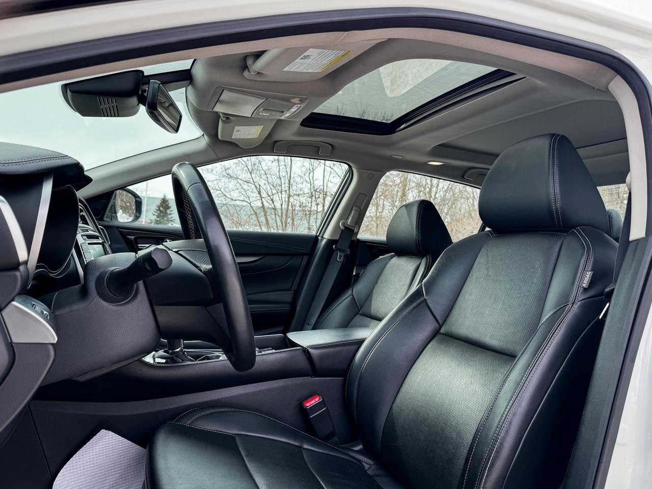 2023 Nissan Maxima SL Photo