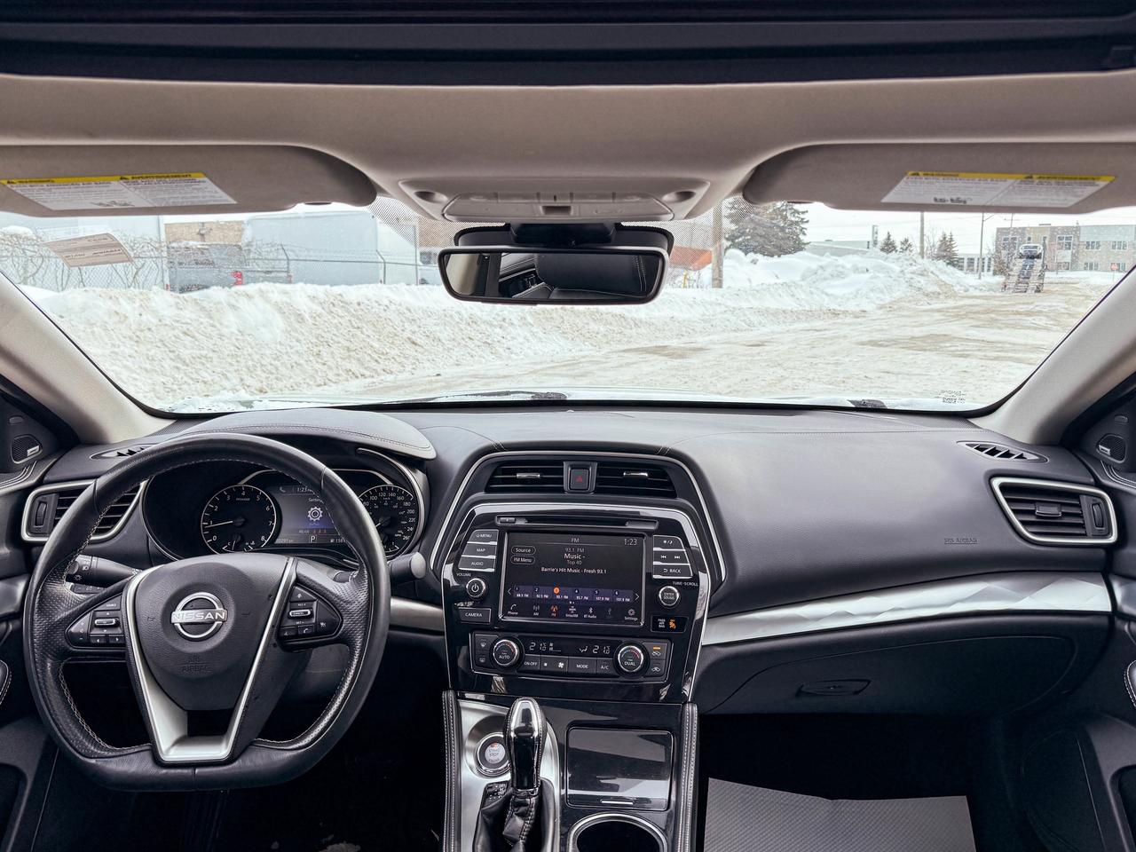 2023 Nissan Maxima SL Photo