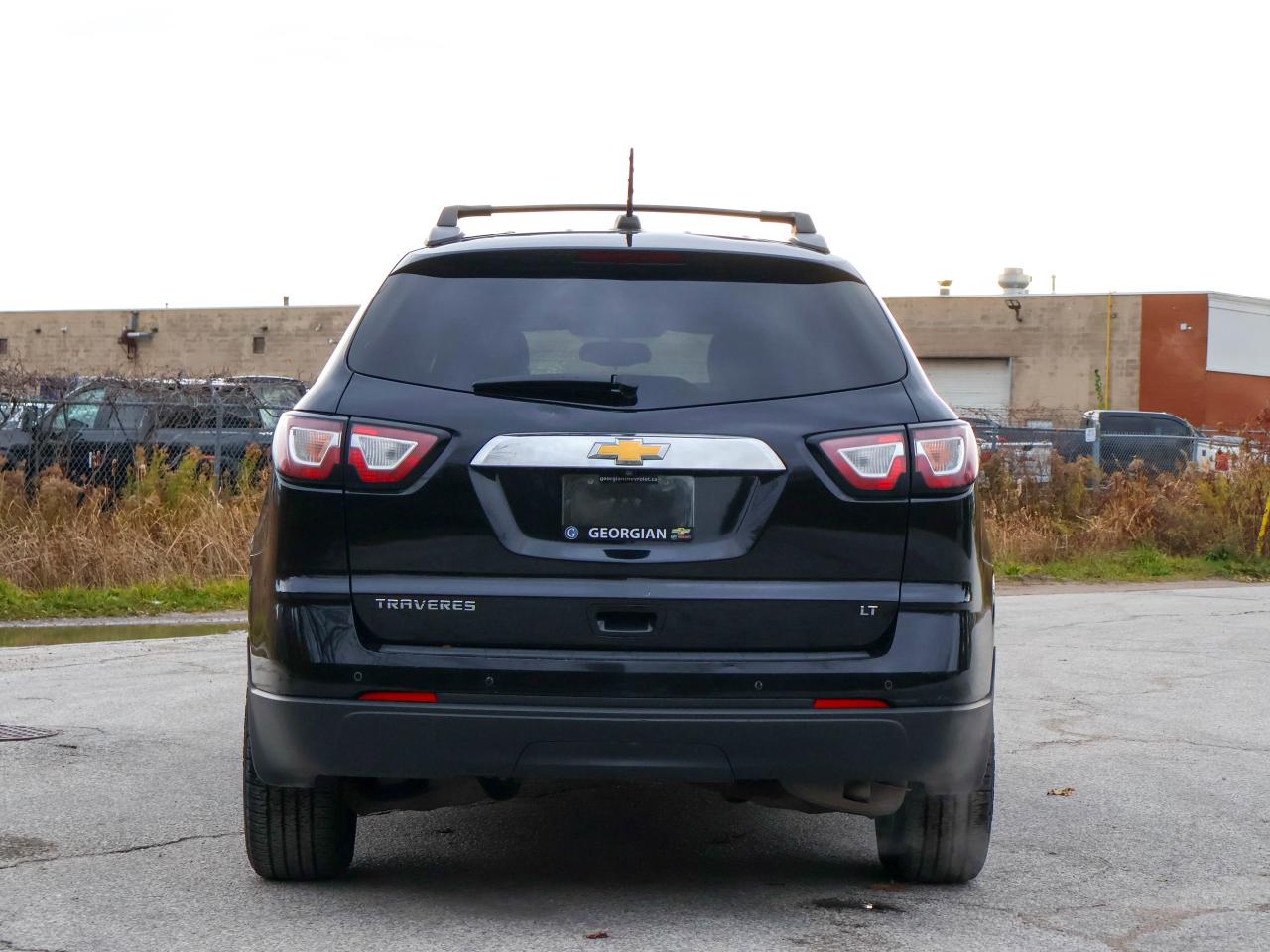 2017 Chevrolet Traverse LT Photo