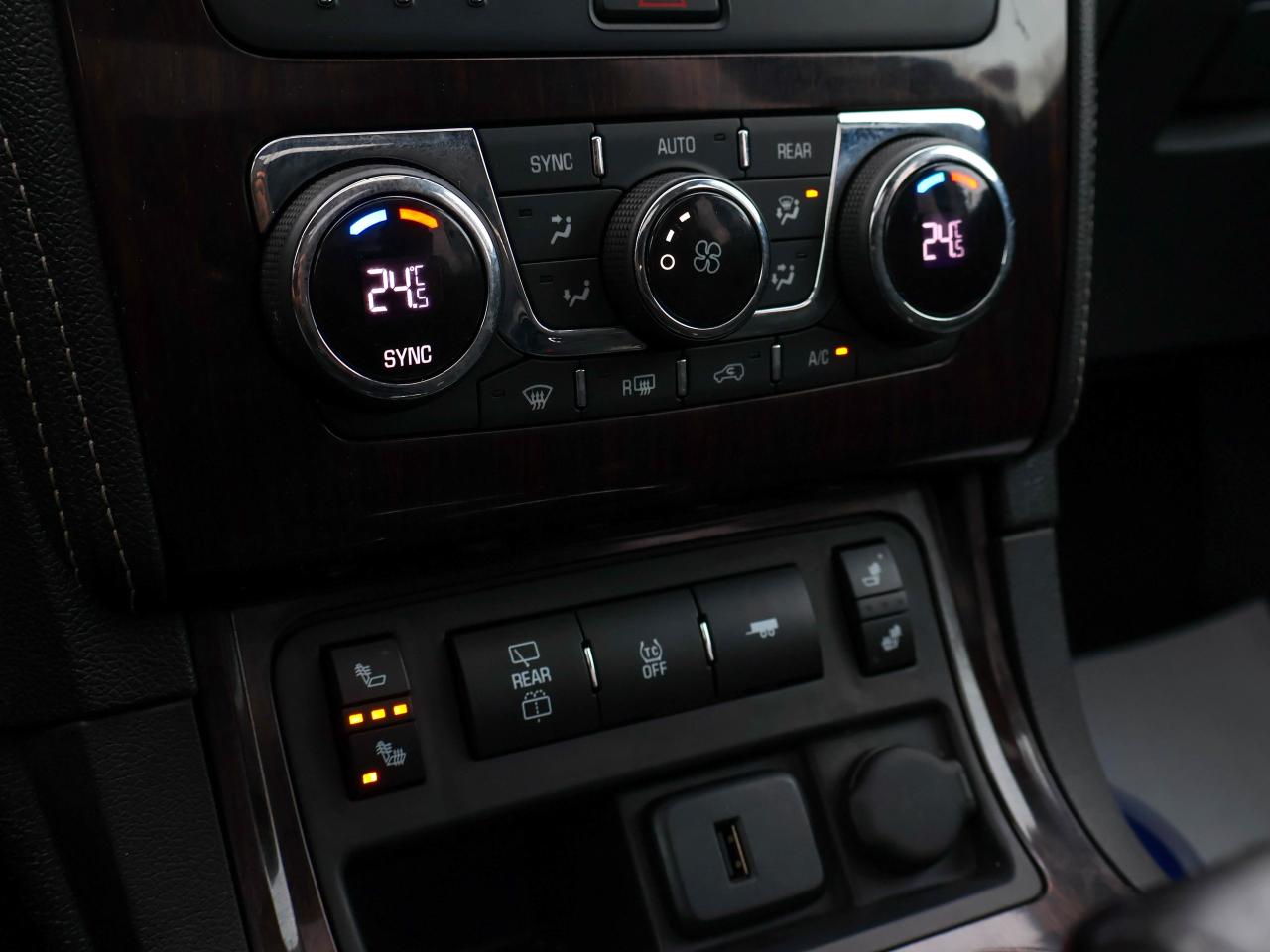 2017 Chevrolet Traverse LT Photo