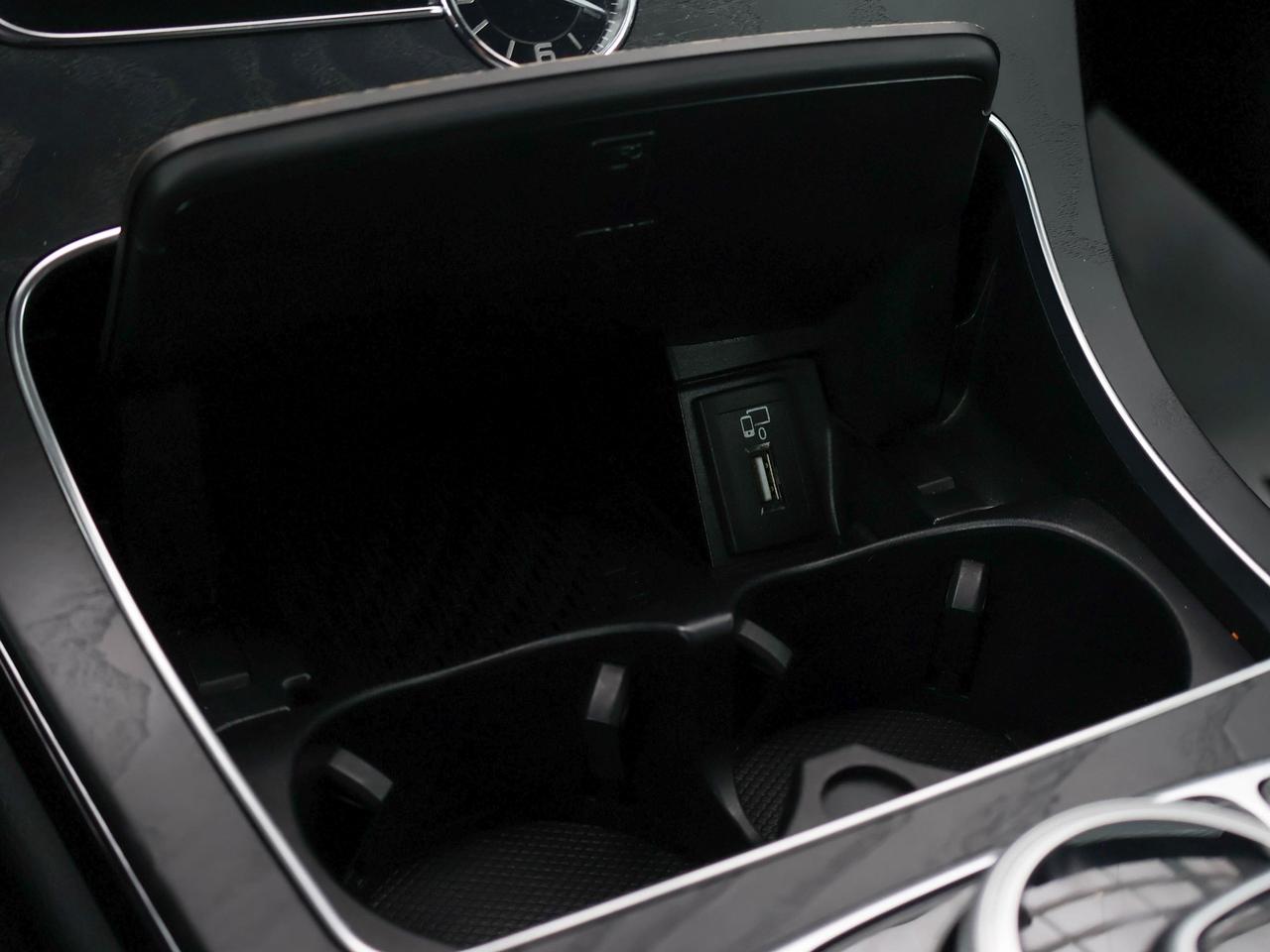 2019 Mercedes-Benz C-Class C 300 Photo