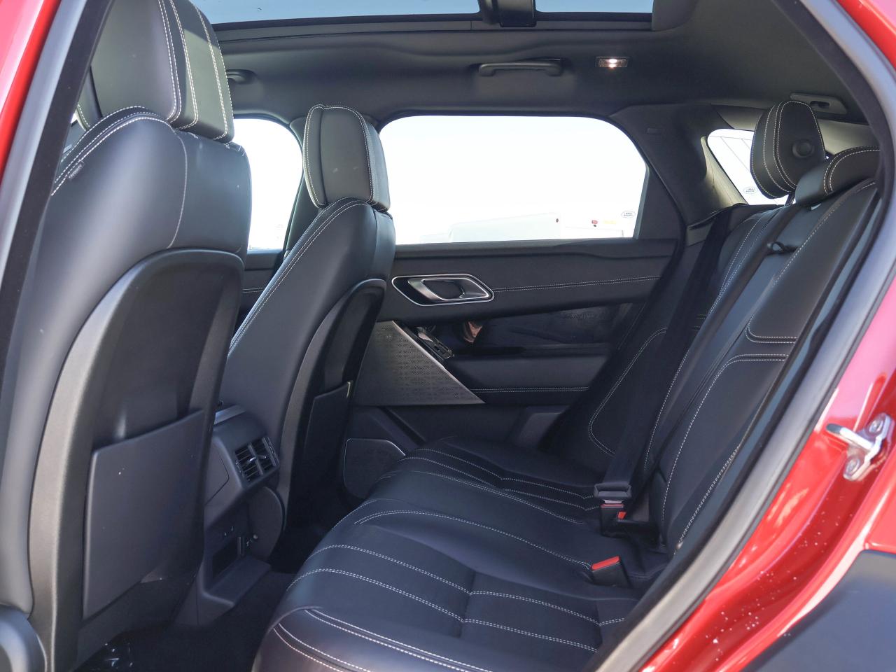 2019 Land Rover Range Rover Velar R-Dynamic HSE Photo