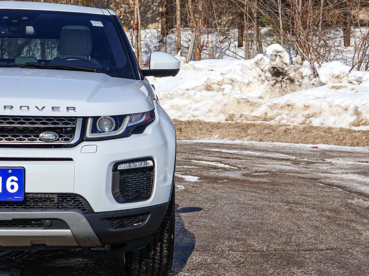 2016 Land Rover Range Rover Evoque HSE Photo