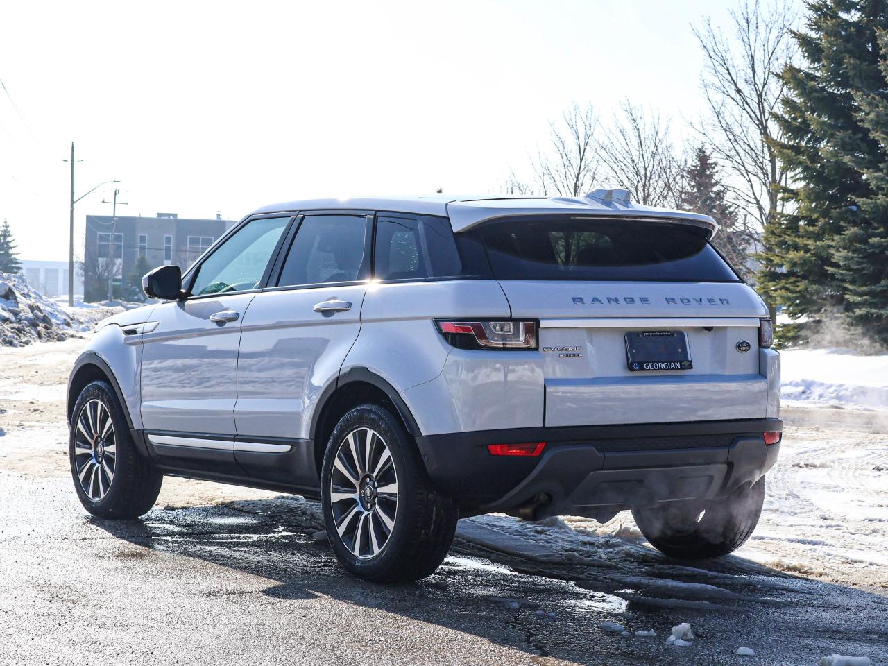 2016 Land Rover Range Rover Evoque HSE Photo