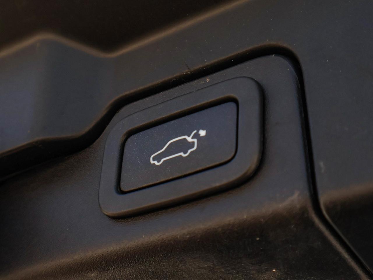 2016 Land Rover Range Rover Evoque HSE Photo