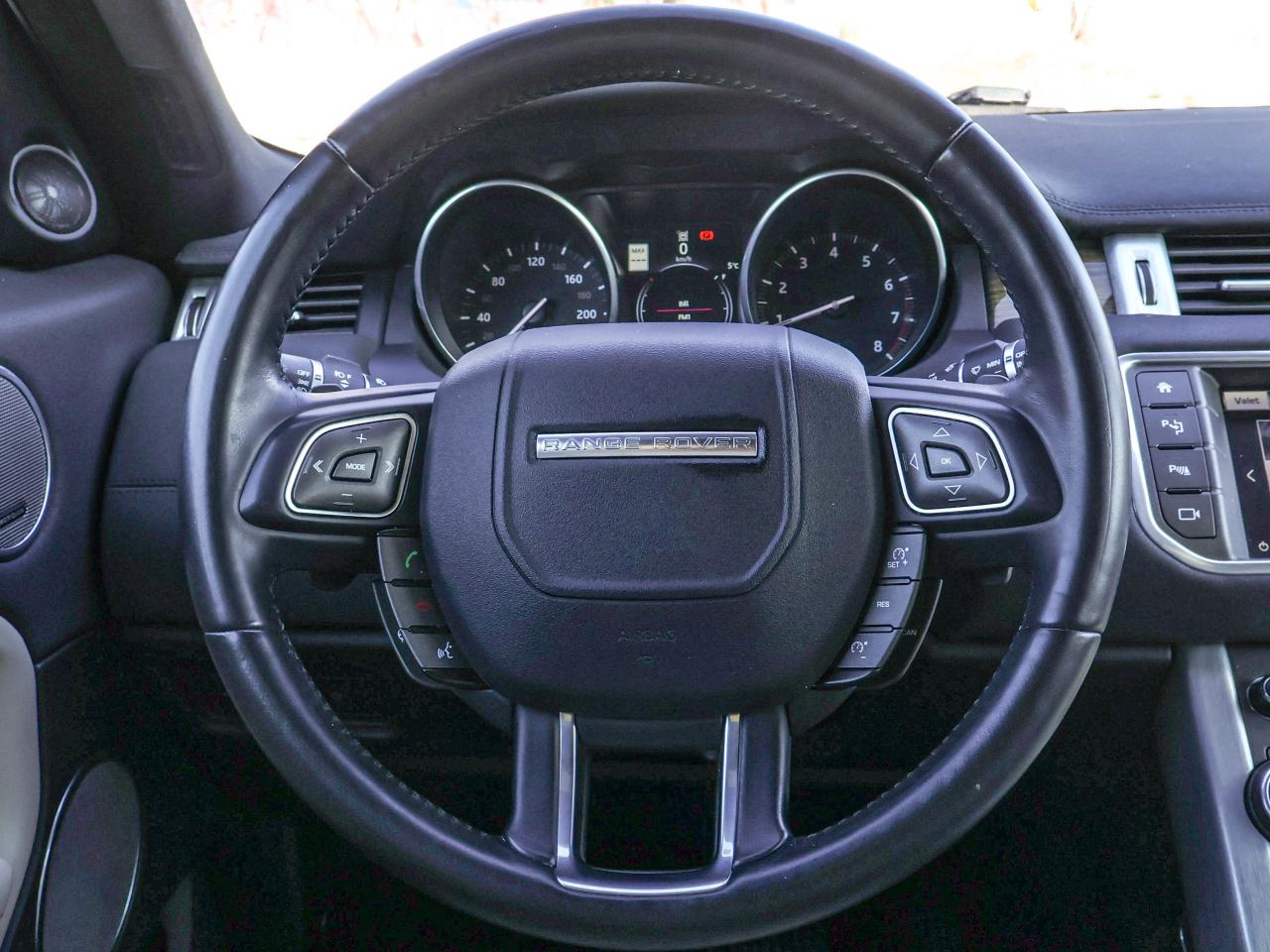 2016 Land Rover Range Rover Evoque HSE Photo