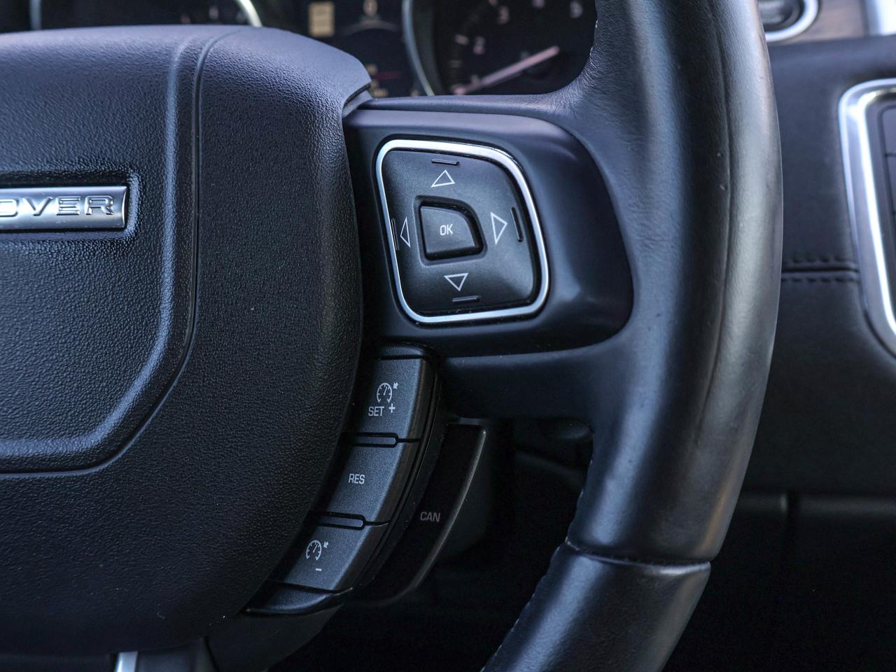 2016 Land Rover Range Rover Evoque HSE Photo