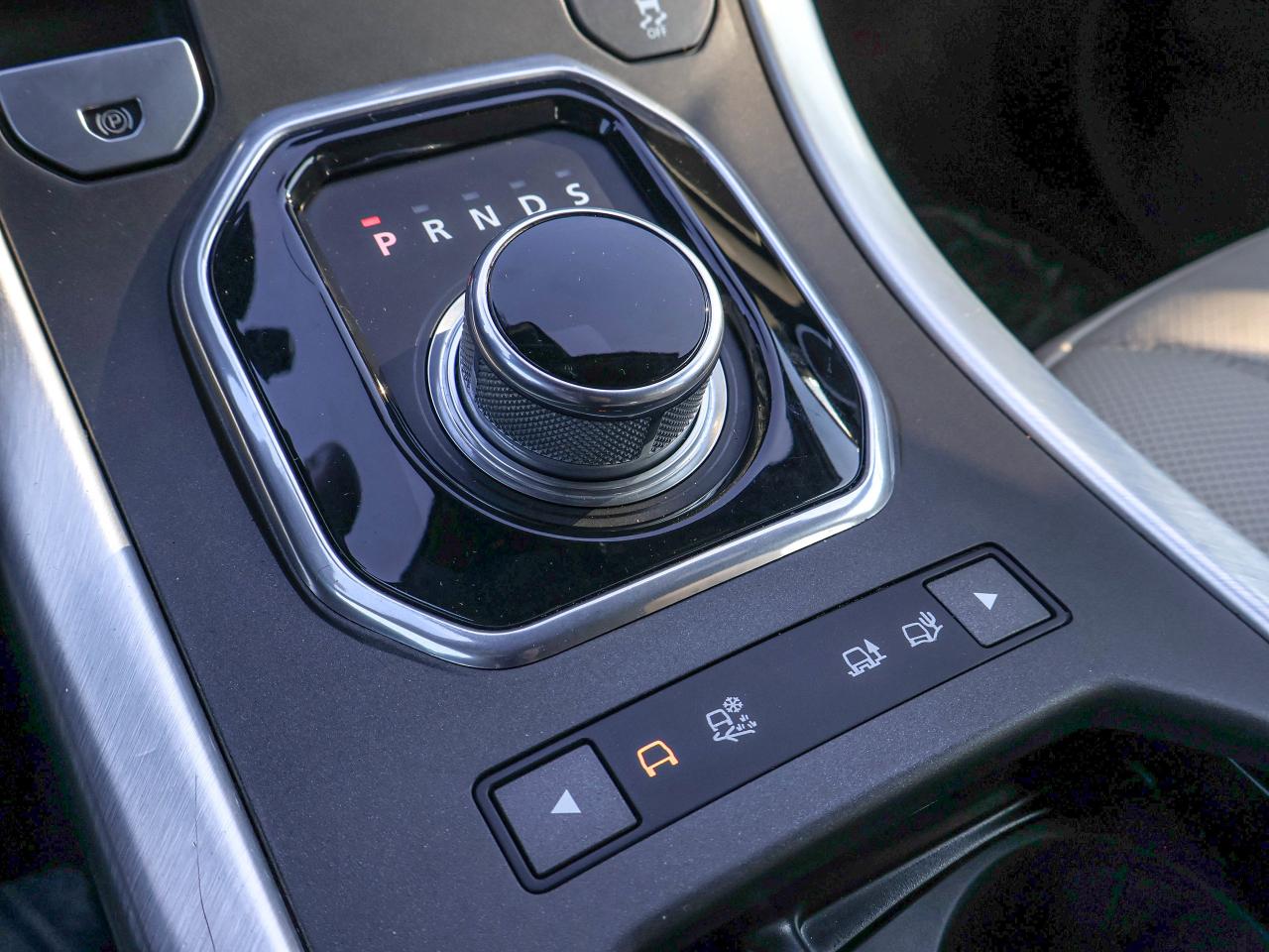 2016 Land Rover Range Rover Evoque HSE Photo