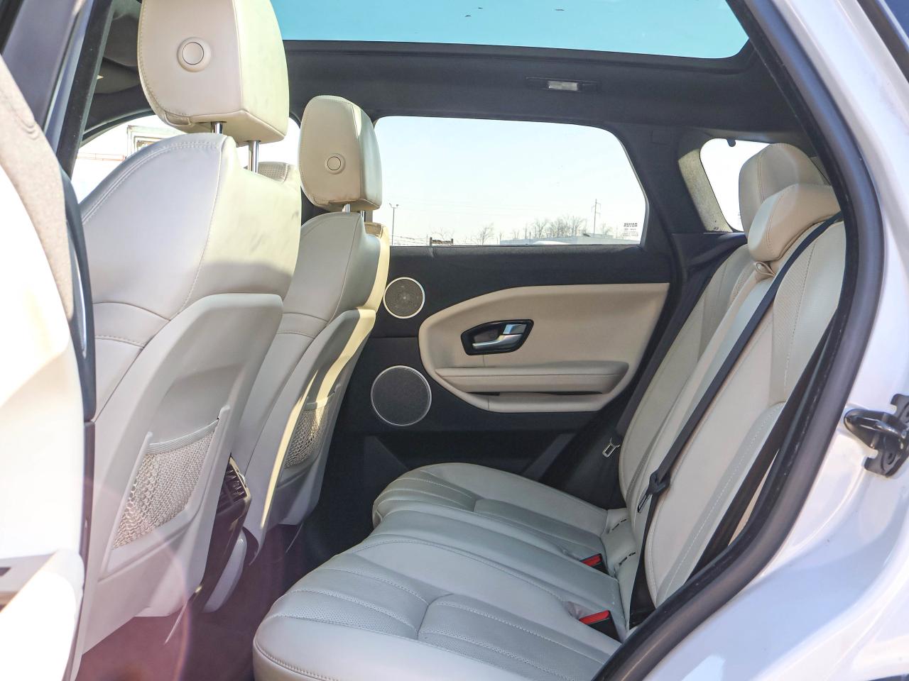 2016 Land Rover Range Rover Evoque HSE Photo