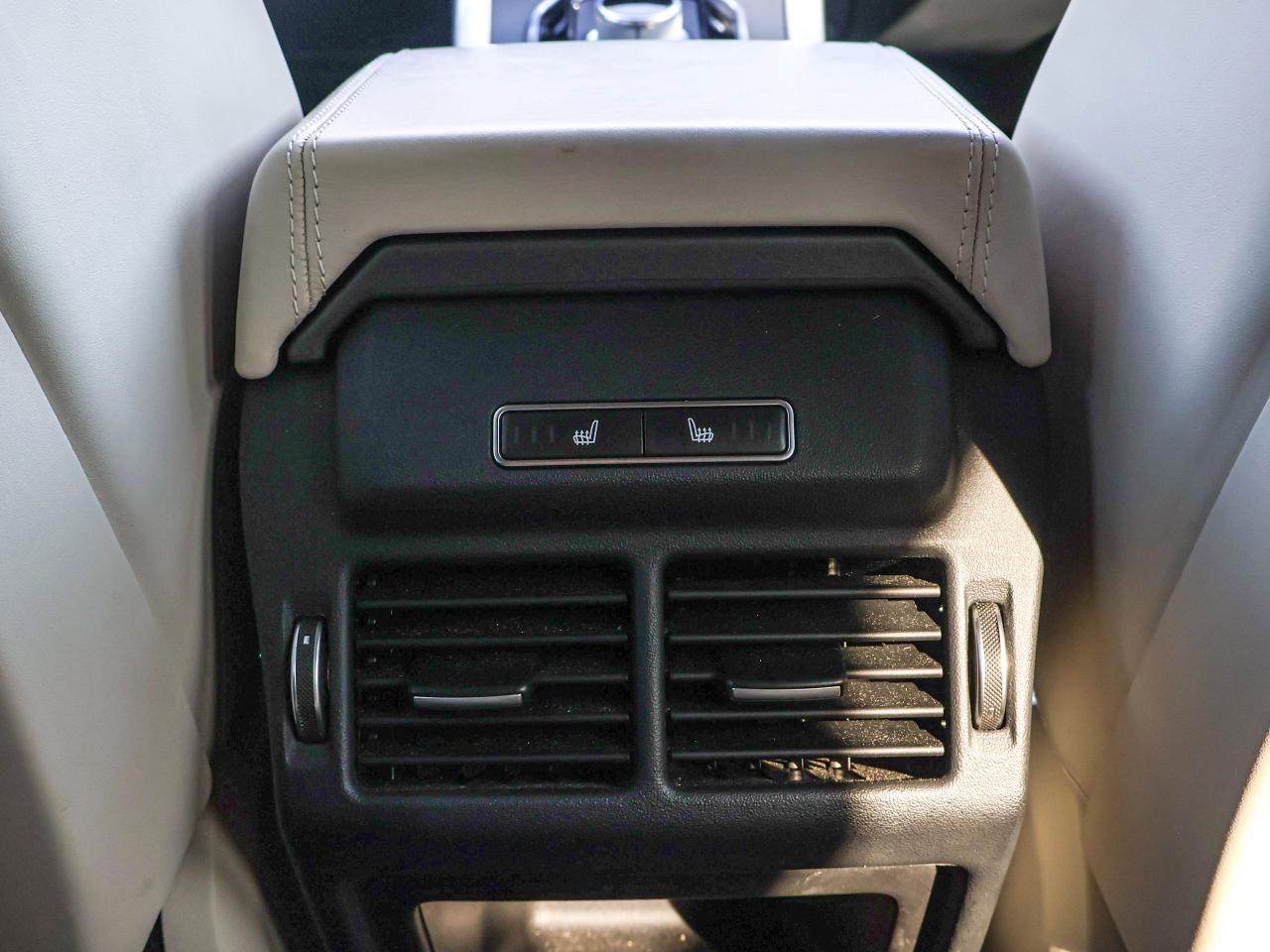 2016 Land Rover Range Rover Evoque HSE Photo