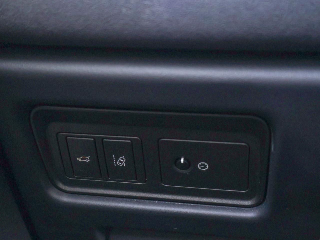 2016 Land Rover Range Rover Evoque HSE Photo