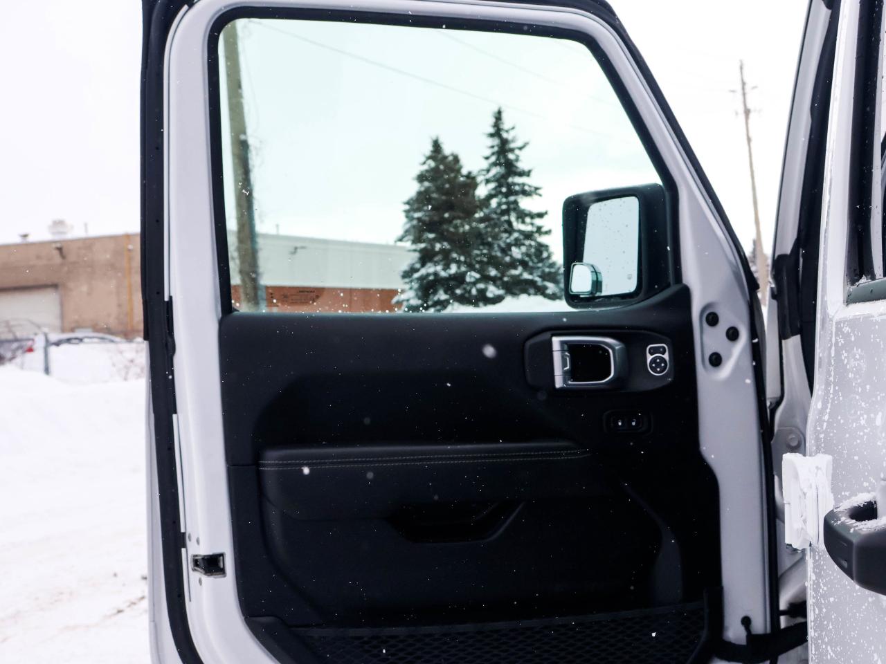 2021 Jeep Wrangler Unlimited Sahara Photo