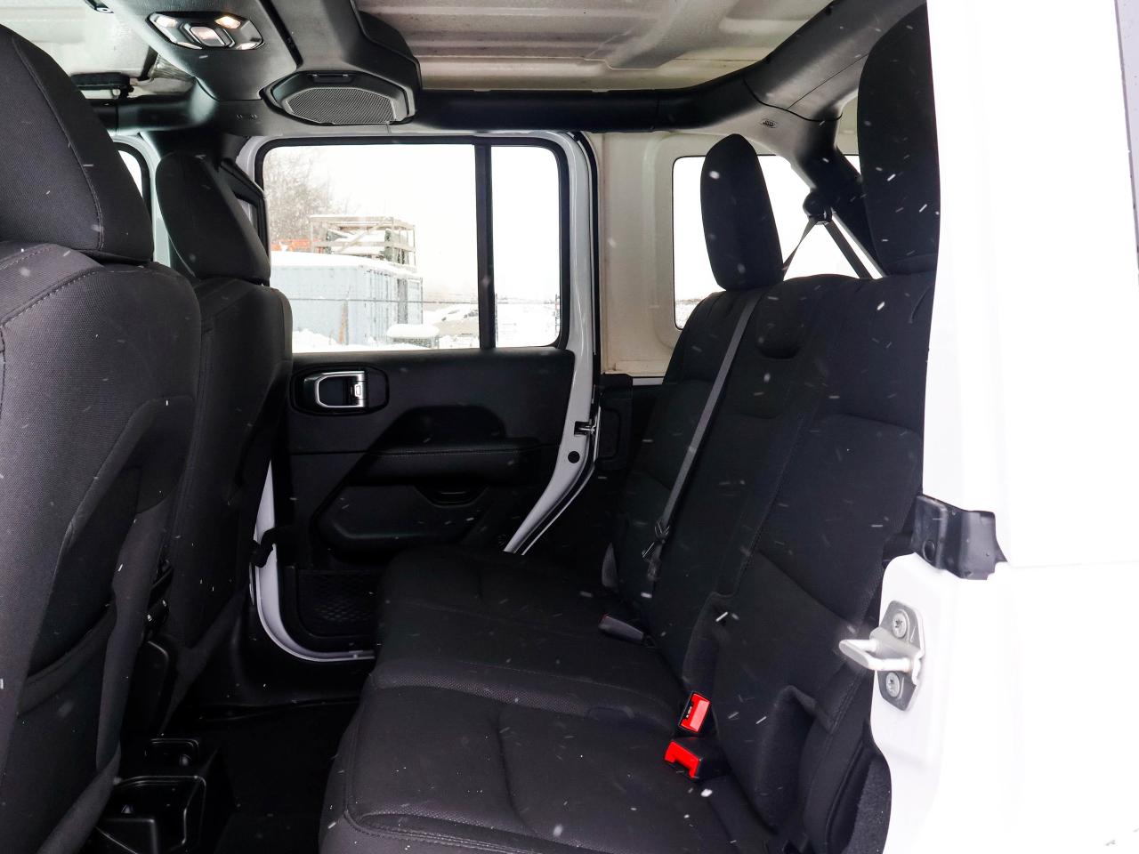 2021 Jeep Wrangler Unlimited Sahara Photo