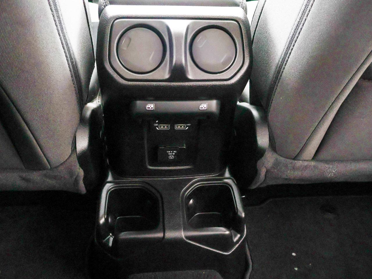 2021 Jeep Wrangler Unlimited Sahara Photo