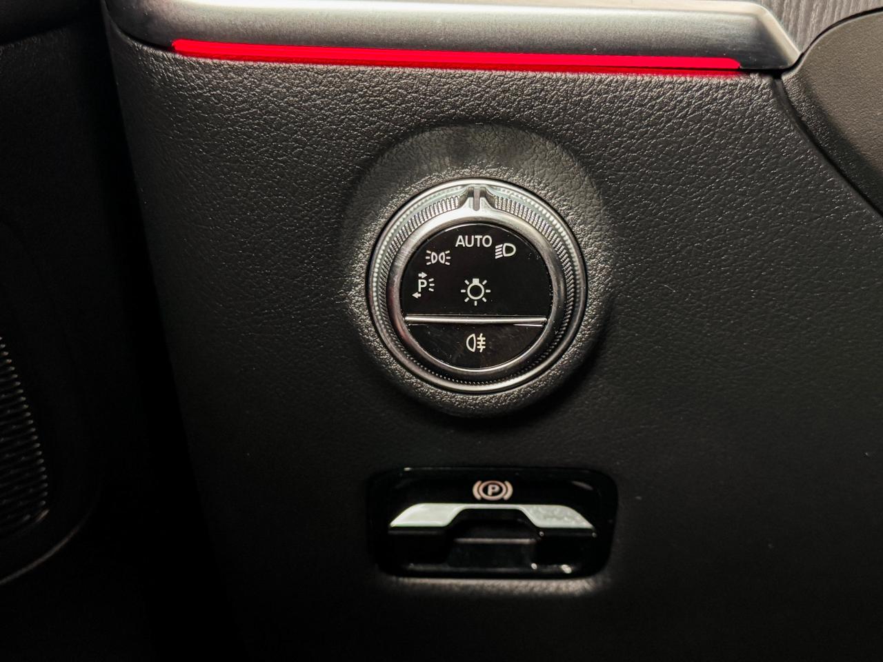 2023 Mercedes-Benz C-Class AMG C 43 Photo