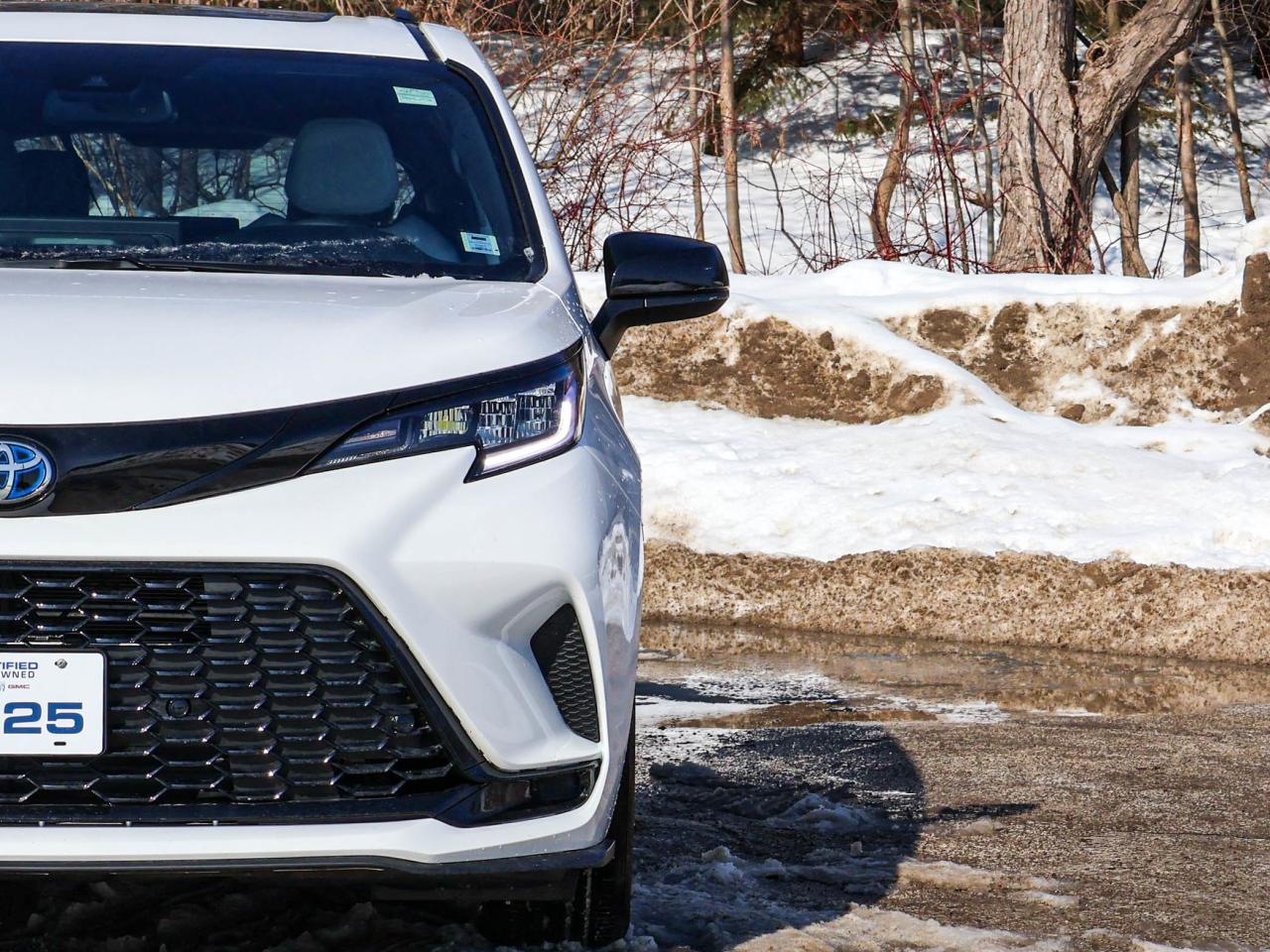 2025 Toyota Sienna XSE Photo