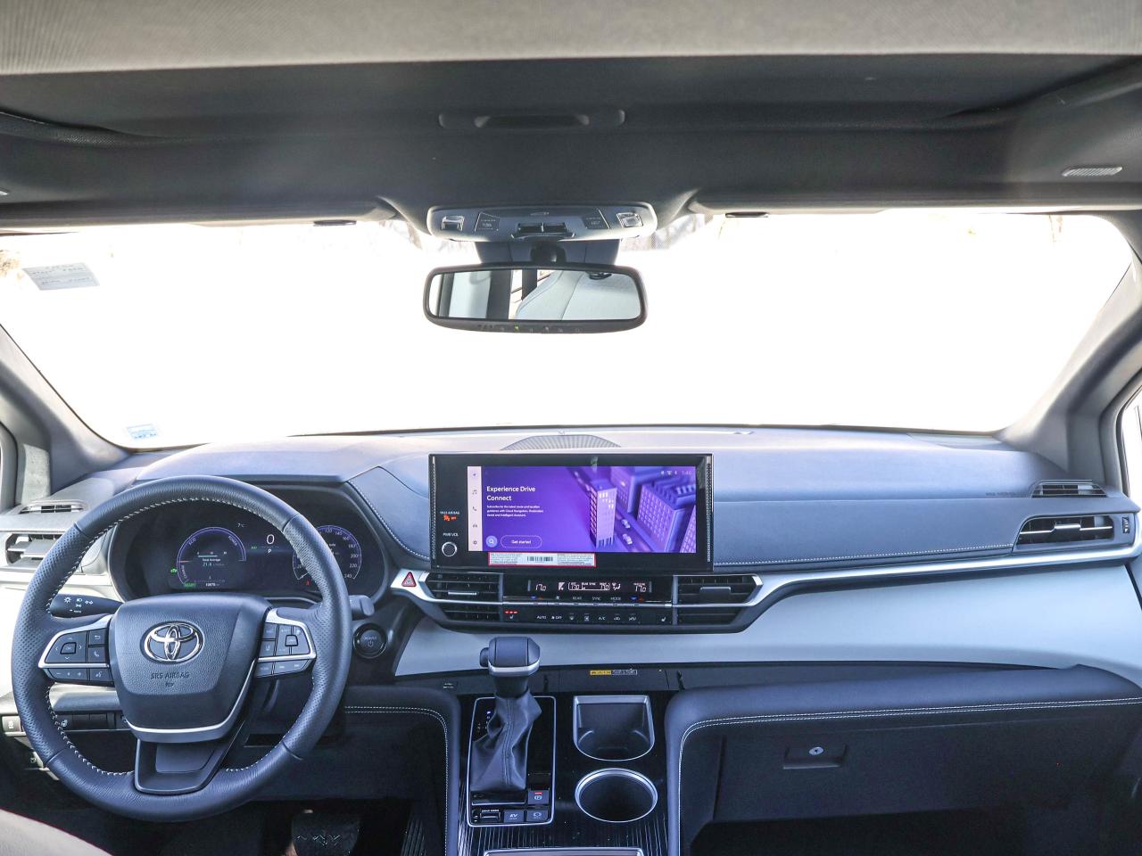 2025 Toyota Sienna XSE Photo