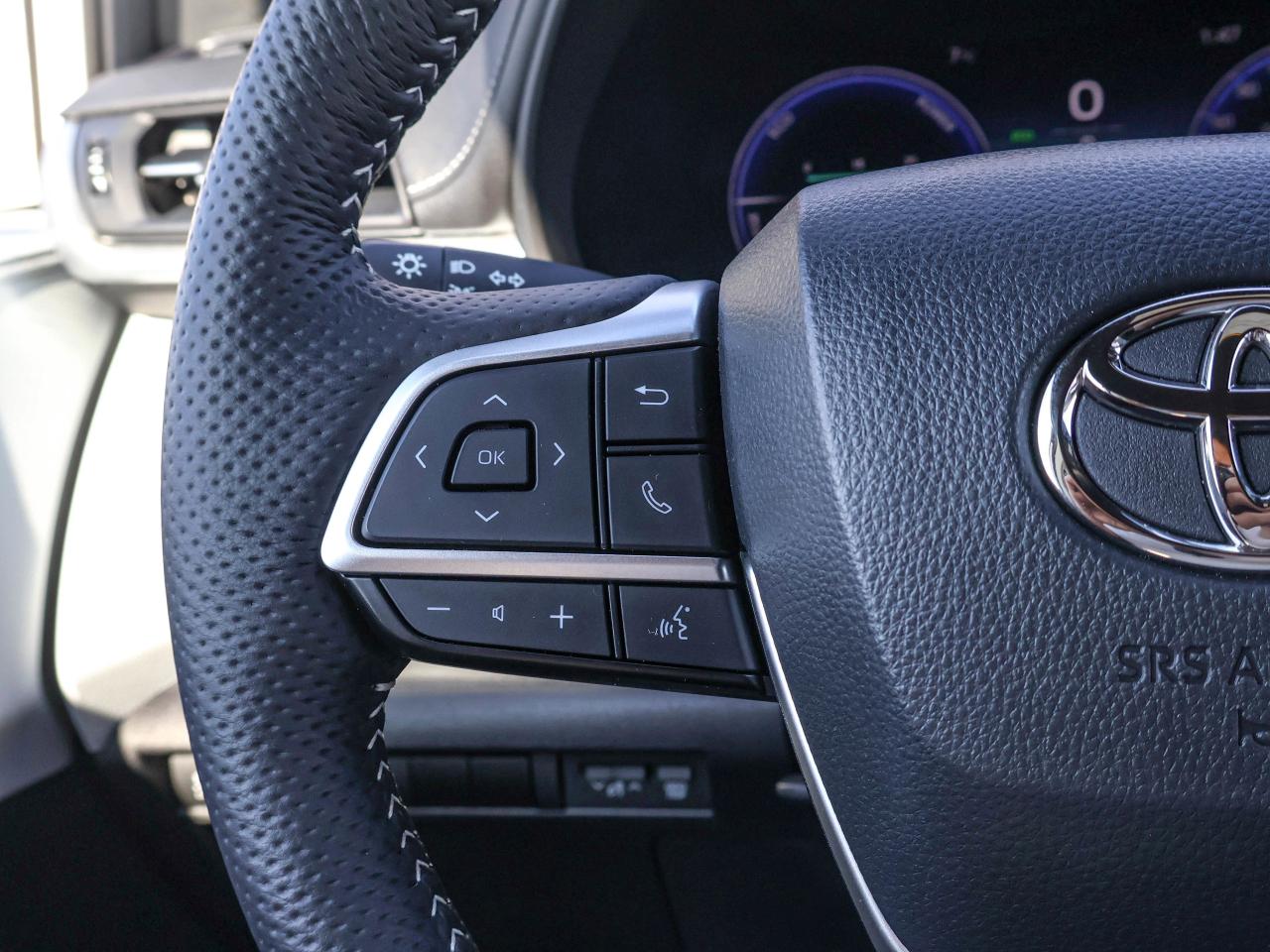 2025 Toyota Sienna XSE Photo