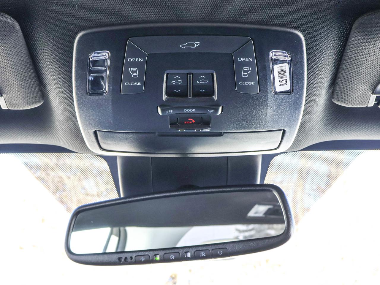 2025 Toyota Sienna XSE Photo