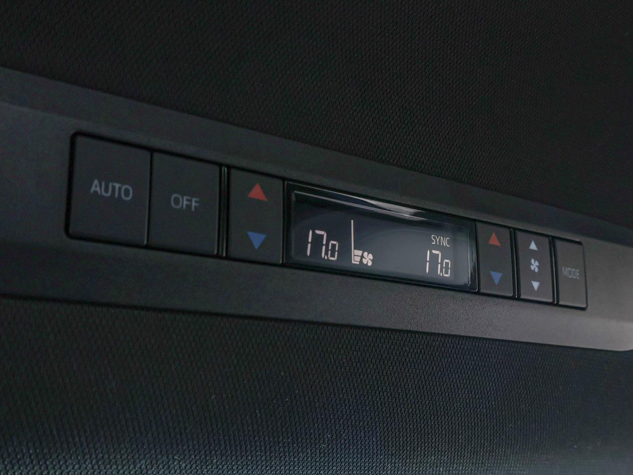 2025 Toyota Sienna XSE Photo