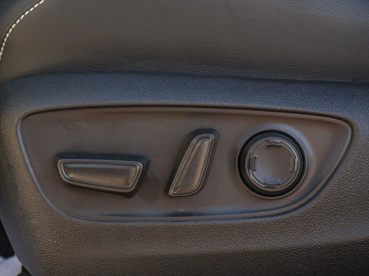 2025 Toyota Sienna XSE Photo