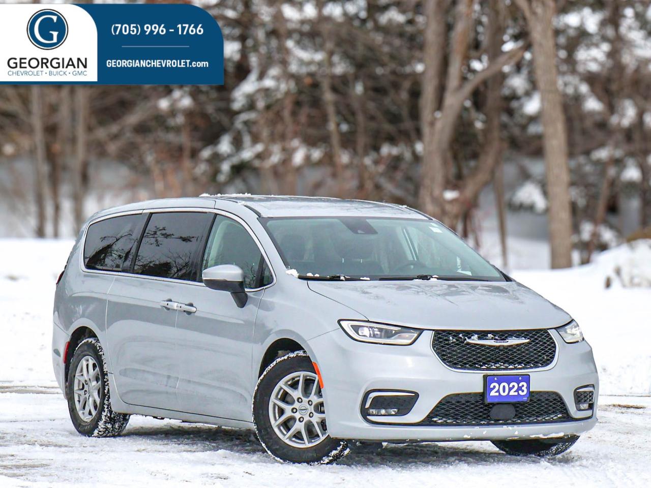 2023 Chrysler Pacifica Touring L Photo0