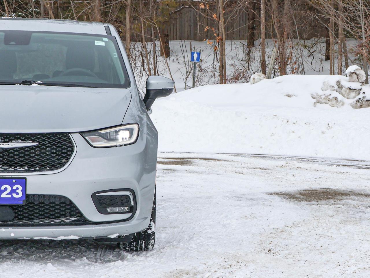 2023 Chrysler Pacifica Touring L Photo