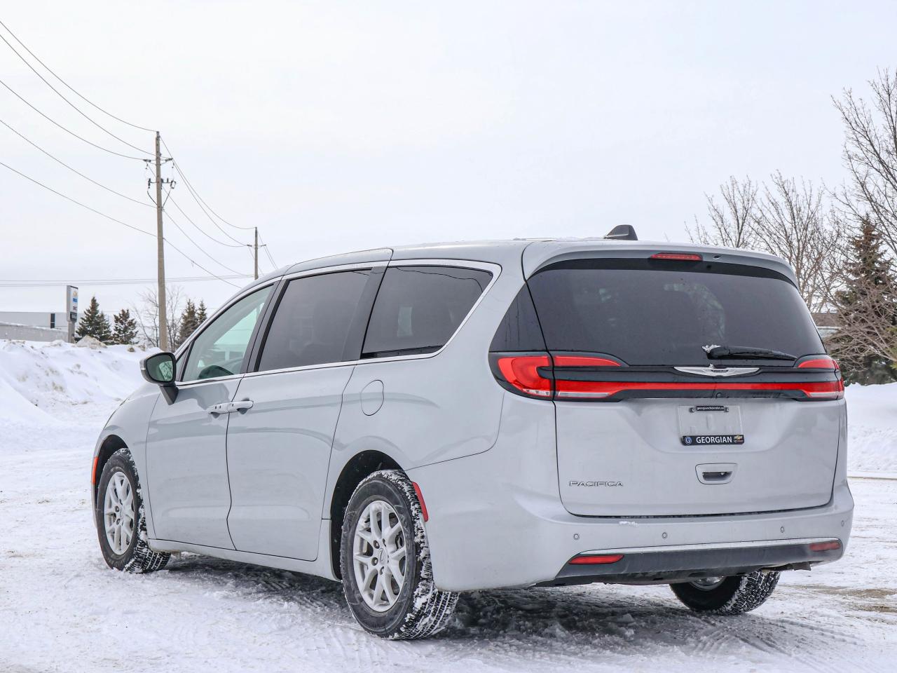2023 Chrysler Pacifica Touring L Photo