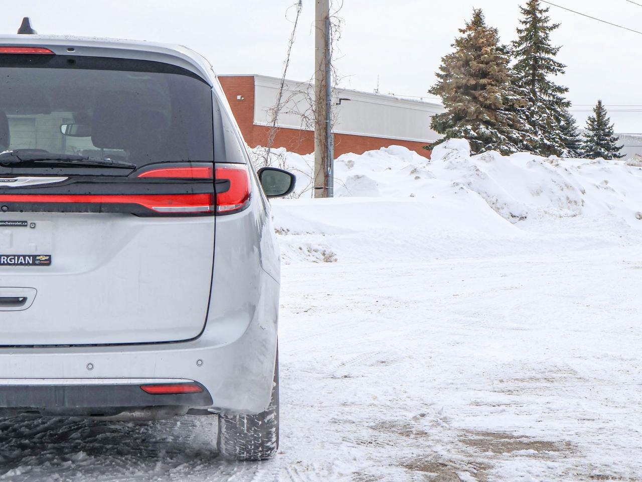 2023 Chrysler Pacifica Touring L Photo