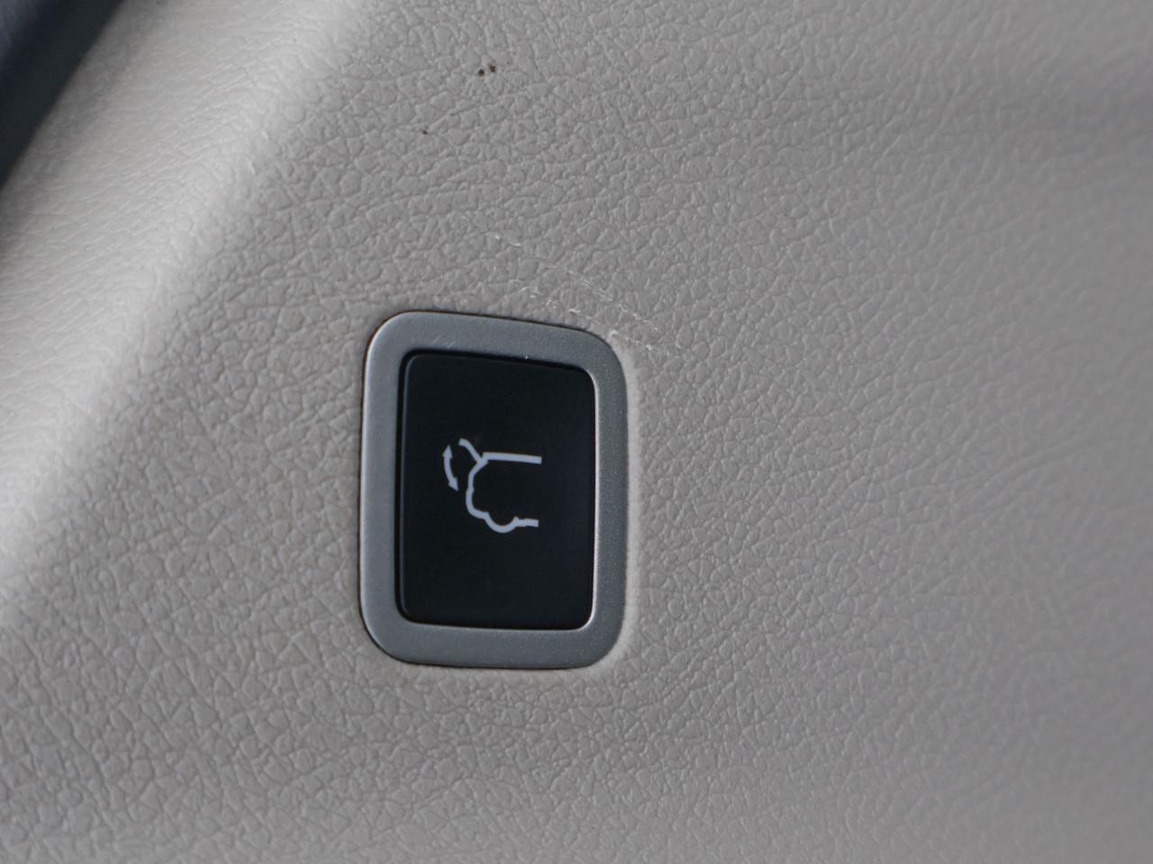 2023 Chrysler Pacifica Touring L Photo