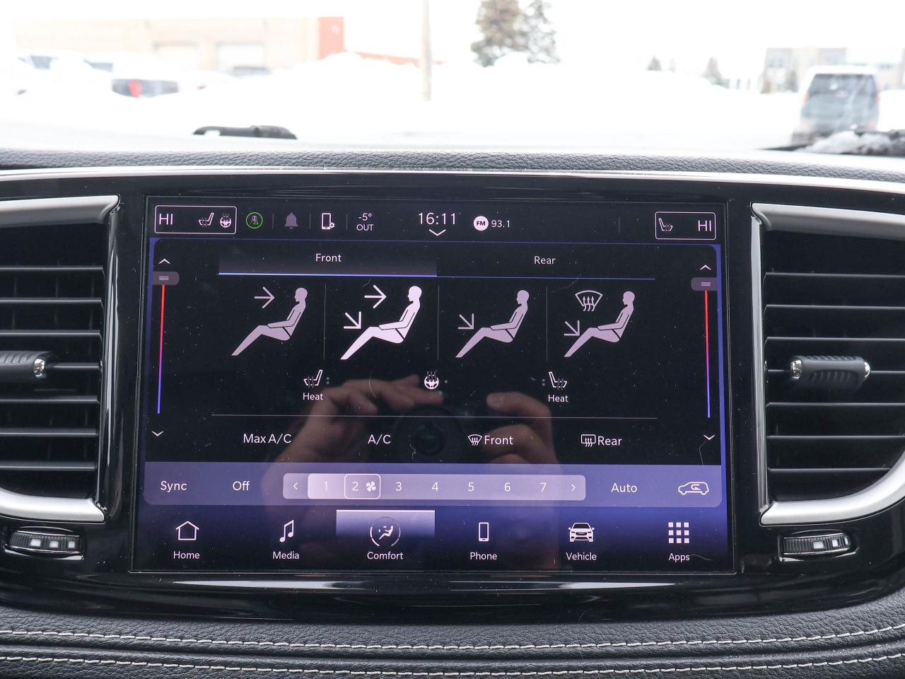 2023 Chrysler Pacifica Touring L Photo