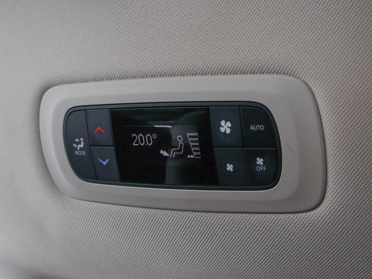 2023 Chrysler Pacifica Touring L Photo