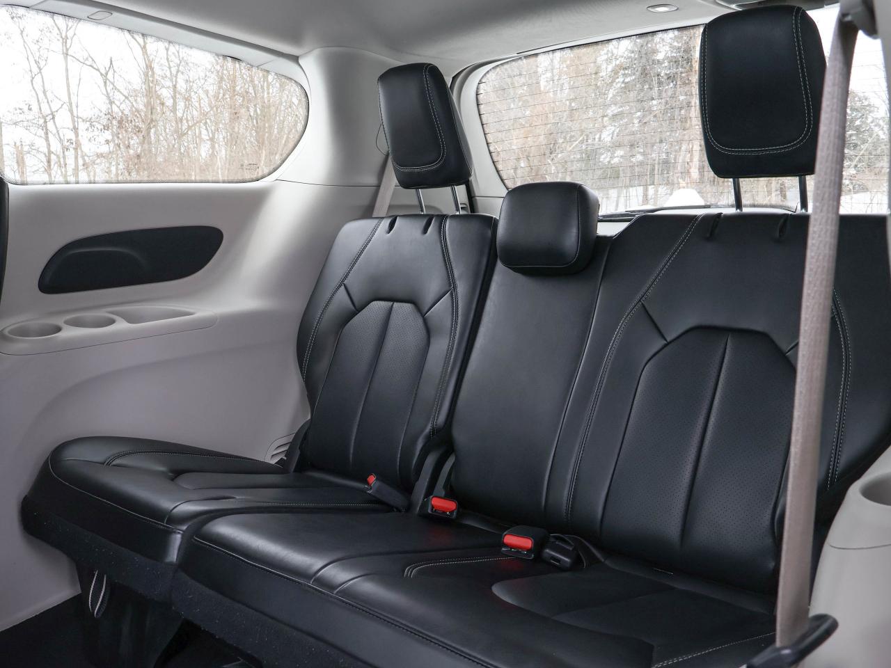 2023 Chrysler Pacifica Touring L Photo