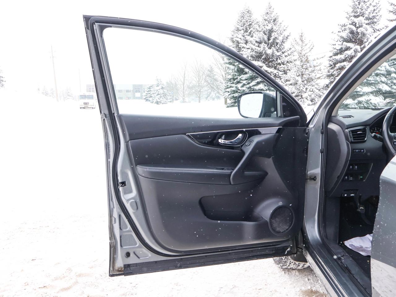 2017 Nissan Qashqai SL Photo