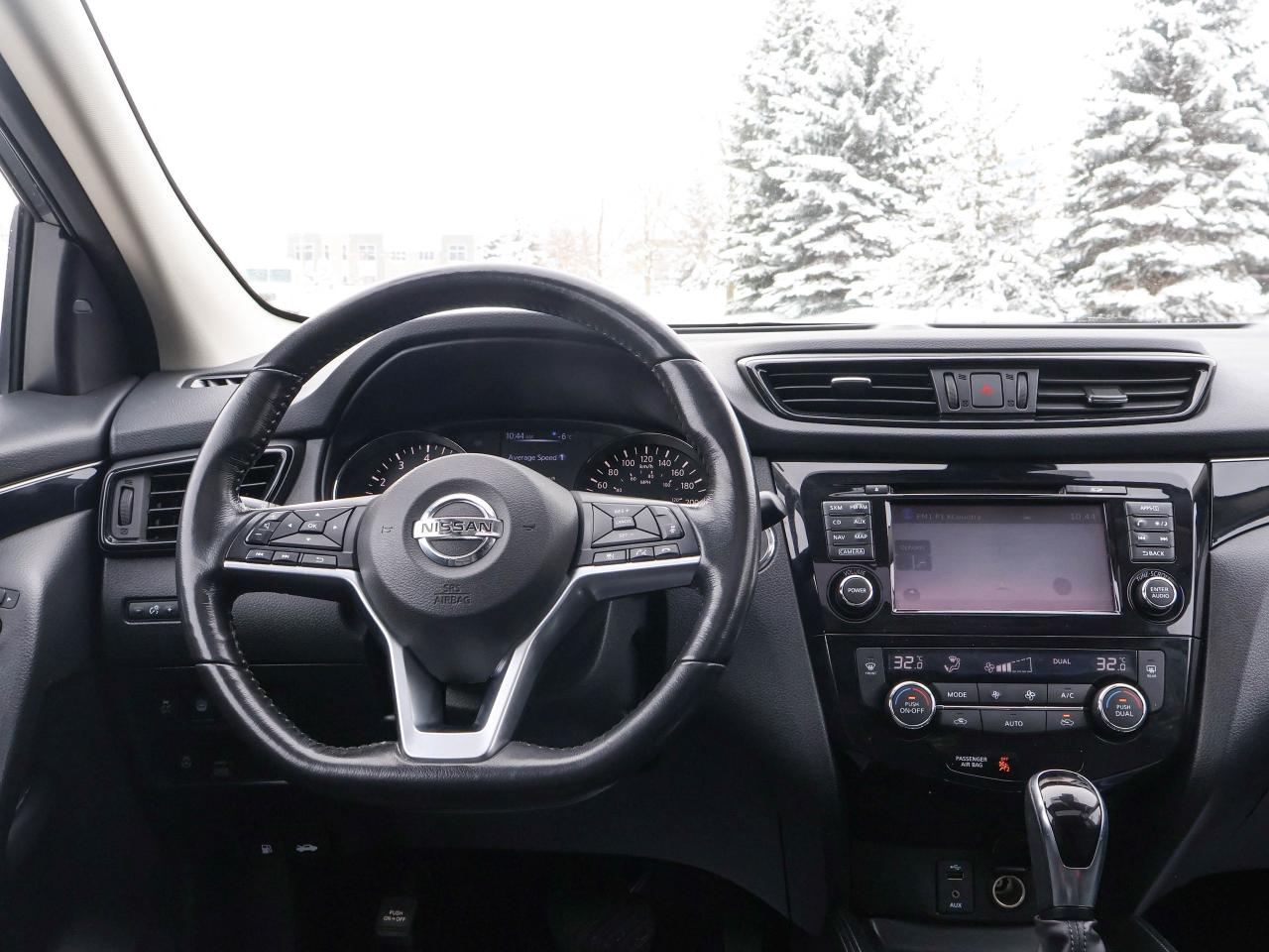 2017 Nissan Qashqai SL Photo