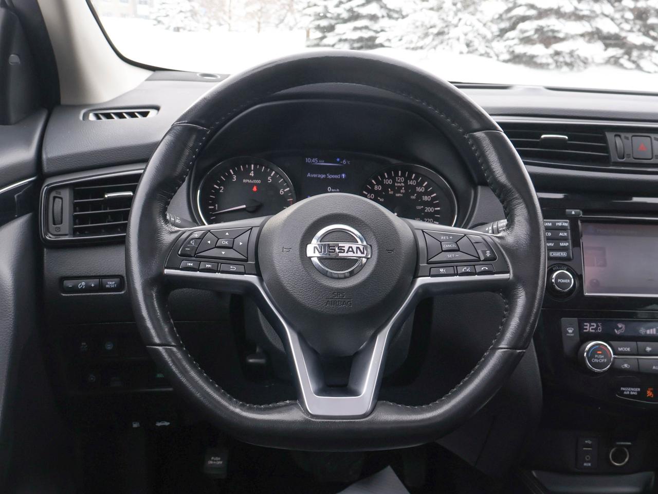 2017 Nissan Qashqai SL Photo