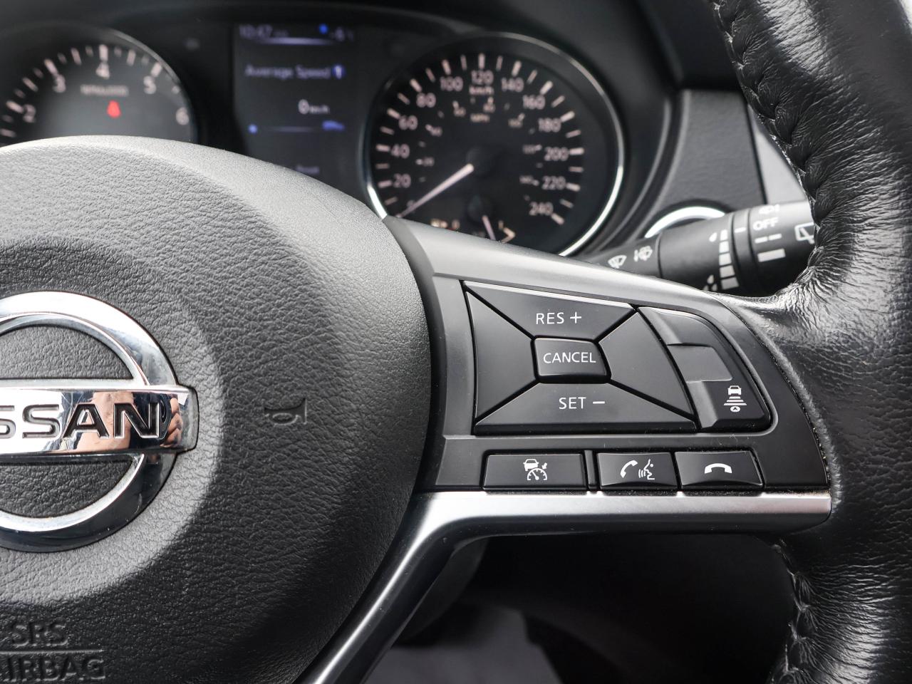 2017 Nissan Qashqai SL Photo