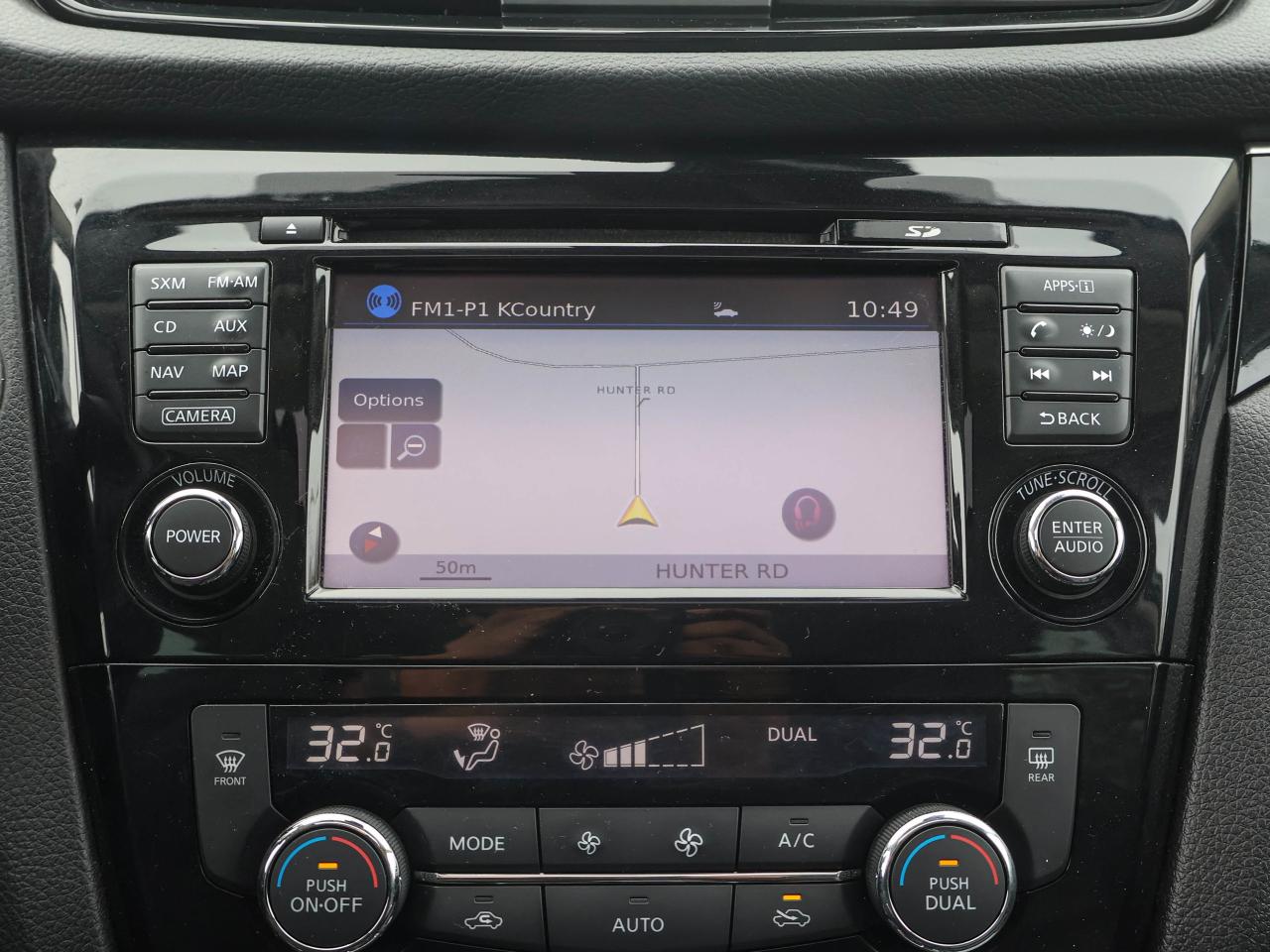 2017 Nissan Qashqai SL Photo