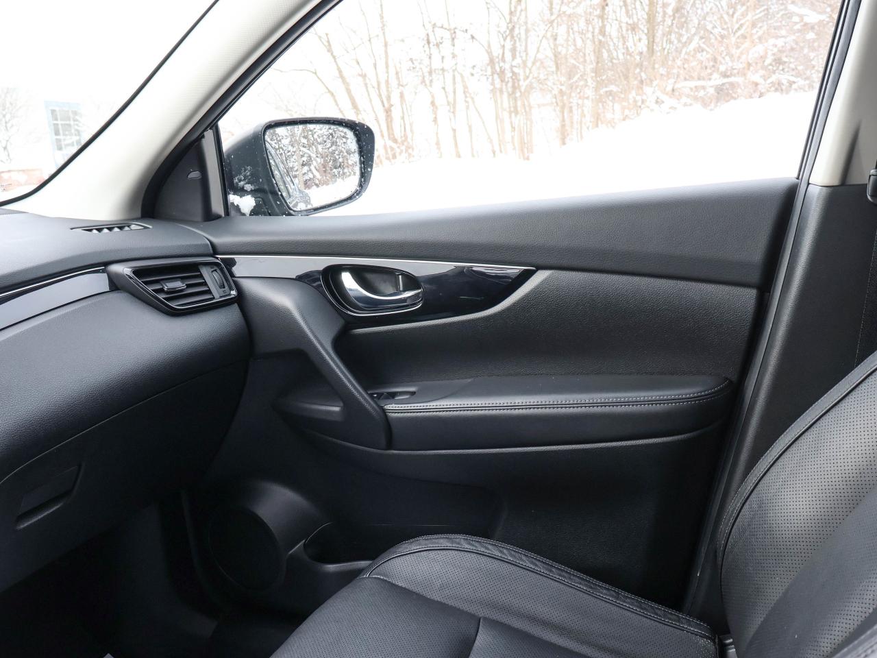 2017 Nissan Qashqai SL Photo